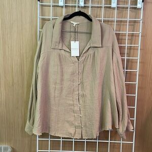 Promesa 100% cotton long sleeve button down. Light and airy.